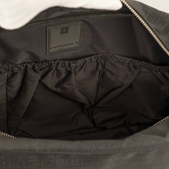Givenchy 4G Logo Print Baby Travel Bag w/ Changing Pad, Black - Picture 7 of 13